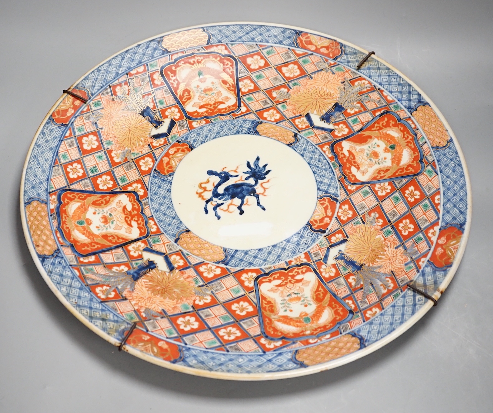 A Japanese Imari charger, Meiji period - 47.5cm wide